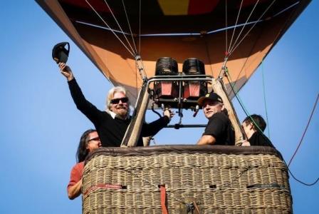 yaabot_richard_branson_balloon